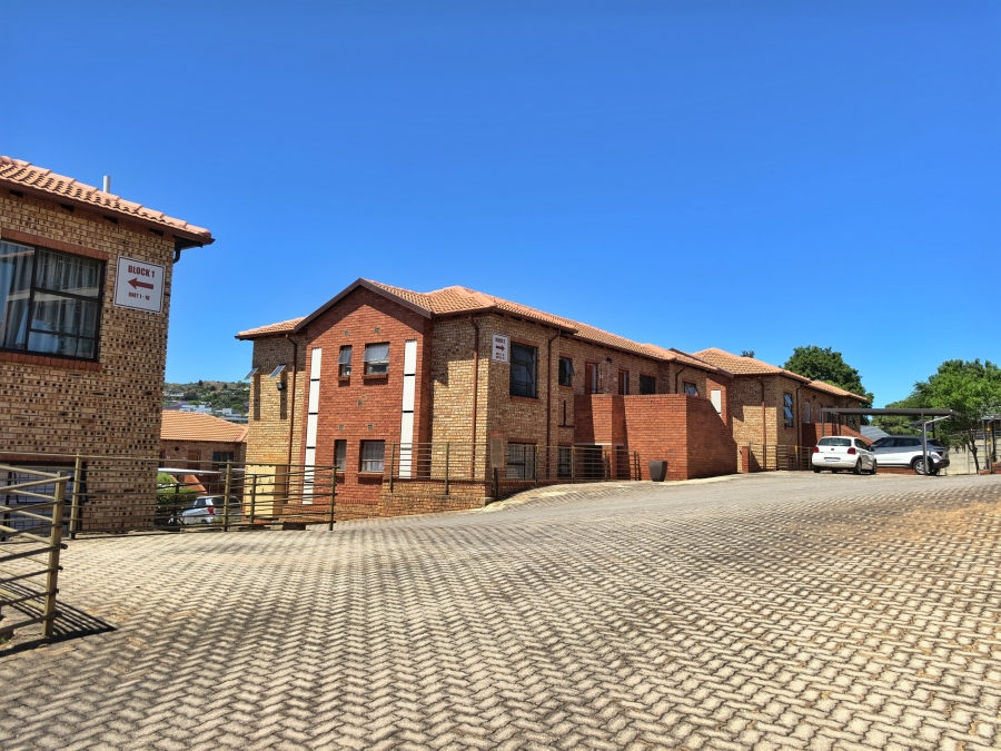 To Let 2 Bedroom Property for Rent in Weltevreden Park Gauteng