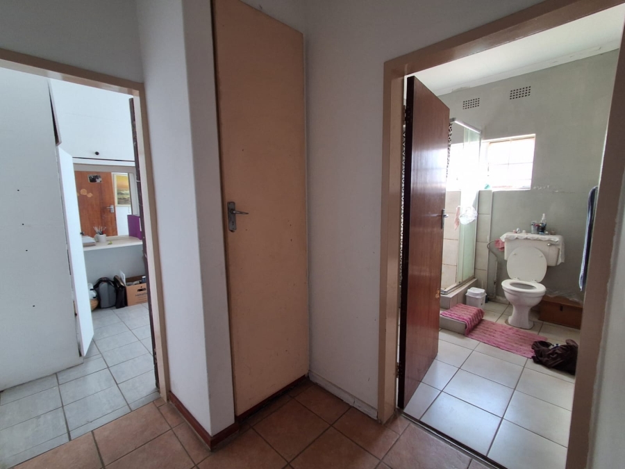 3 Bedroom Property for Sale in Birchleigh Gauteng