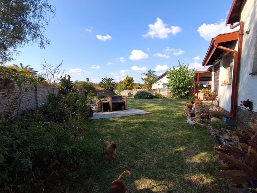 3 Bedroom Property for Sale in Birchleigh Gauteng