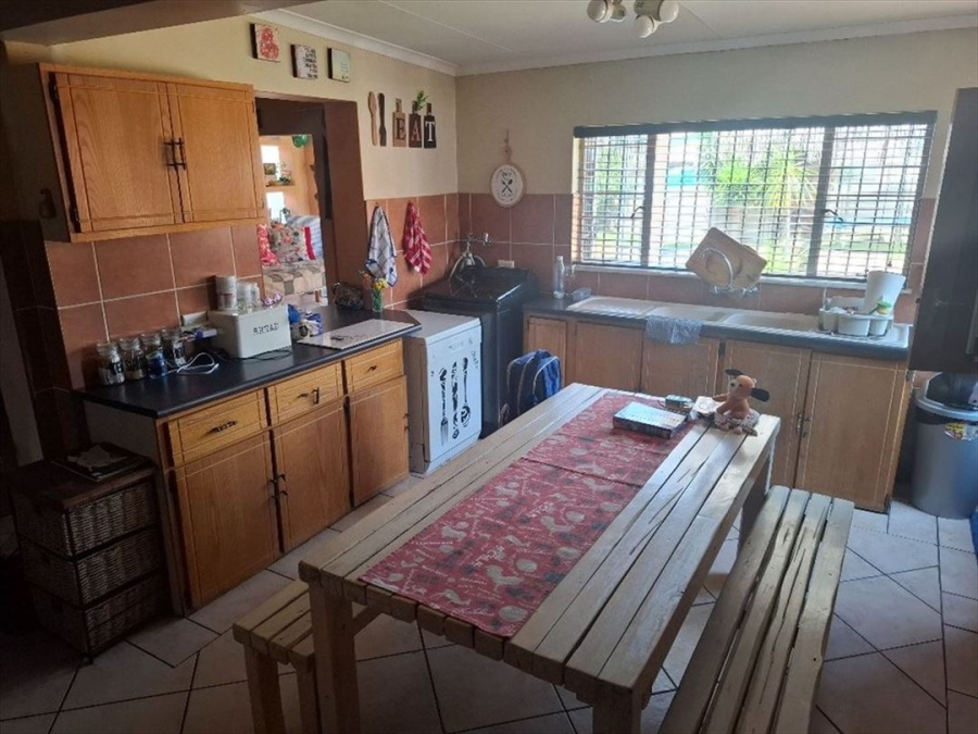 4 Bedroom Property for Sale in Edleen Gauteng