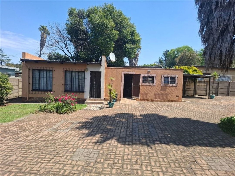 4 Bedroom Property for Sale in Edleen Gauteng