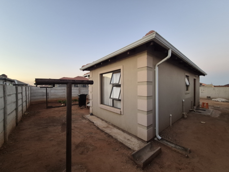 2 Bedroom Property for Sale in Crystal Park Gauteng