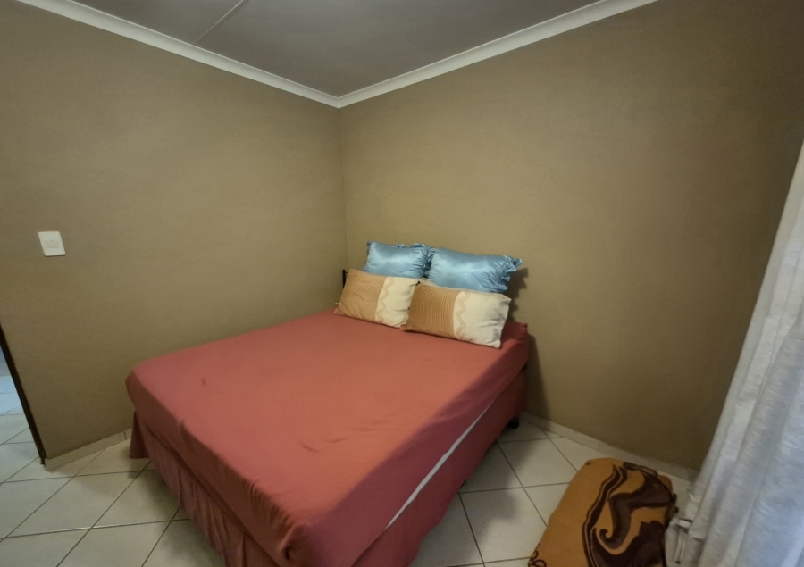 2 Bedroom Property for Sale in Crystal Park Gauteng