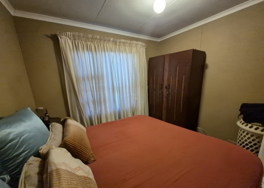 2 Bedroom Property for Sale in Crystal Park Gauteng