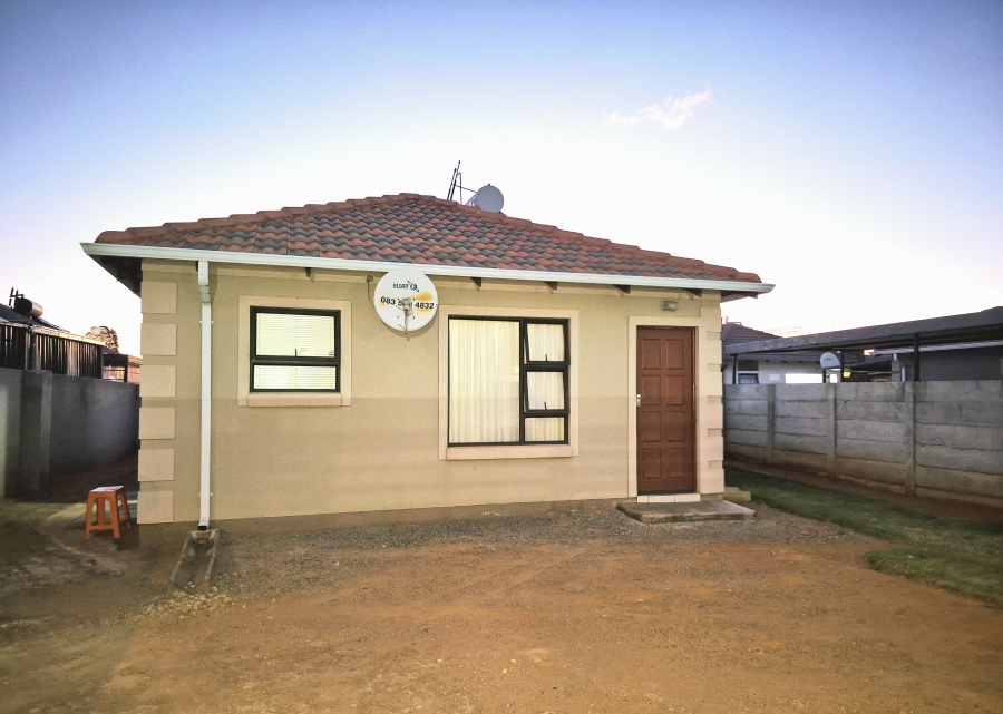 2 Bedroom Property for Sale in Crystal Park Gauteng