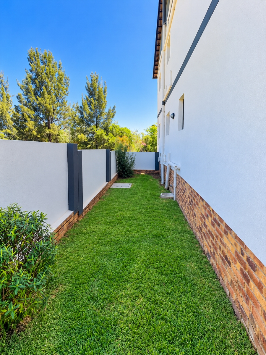To Let 3 Bedroom Property for Rent in Austinview Gauteng