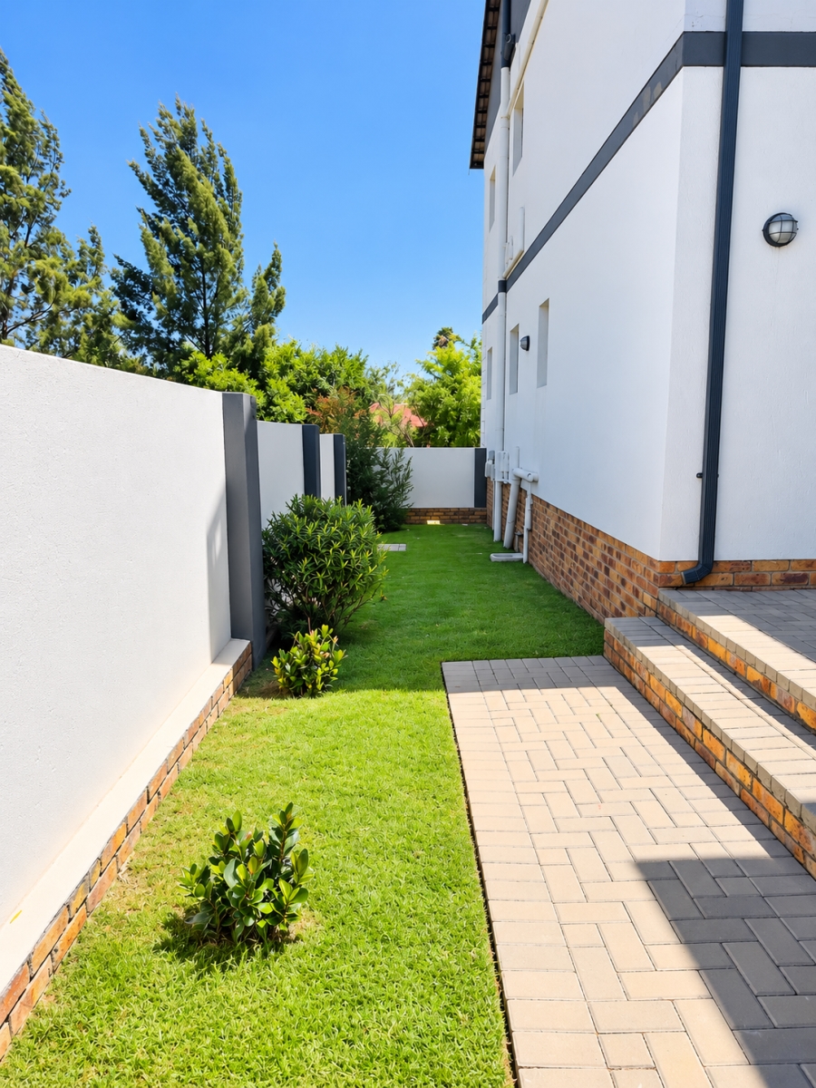 To Let 3 Bedroom Property for Rent in Austinview Gauteng