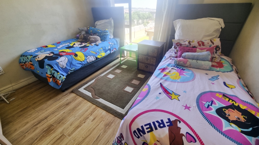 4 Bedroom Property for Sale in Crescent Wood Country Estate Gauteng