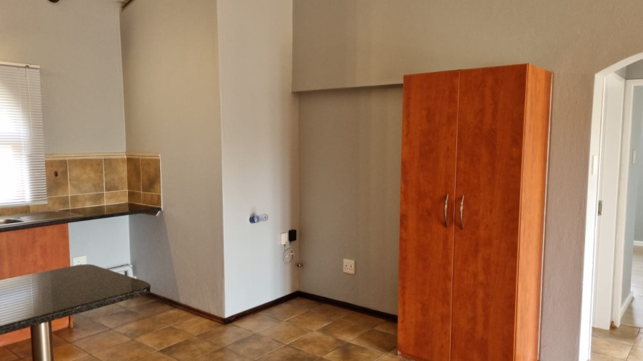 2 Bedroom Property for Sale in North Riding Gauteng