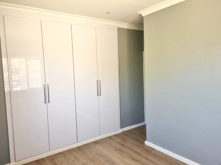 2 Bedroom Property for Sale in North Riding Gauteng