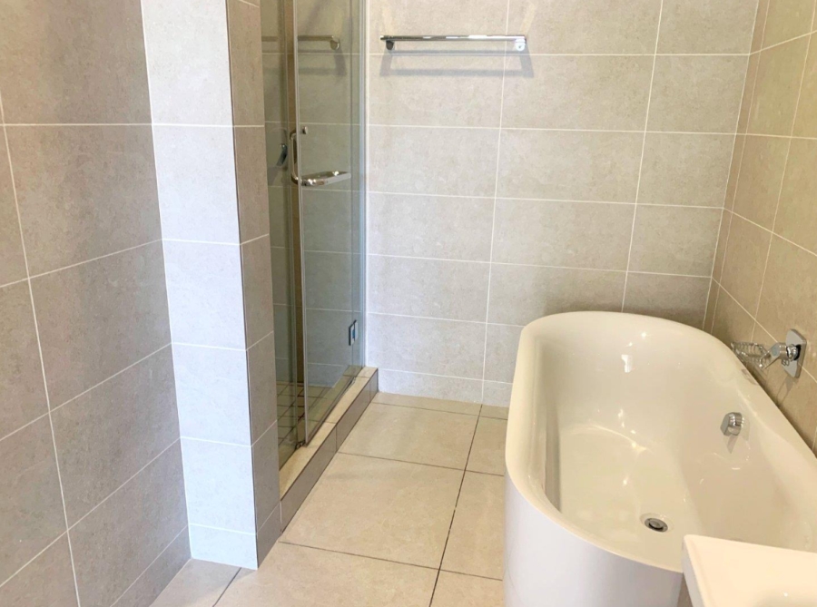 To Let 2 Bedroom Property for Rent in Greenstone Hill Gauteng
