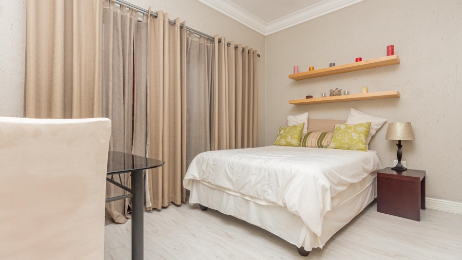 2 Bedroom Property for Sale in Morningside Gauteng