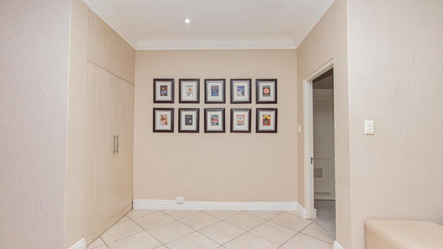 2 Bedroom Property for Sale in Morningside Gauteng