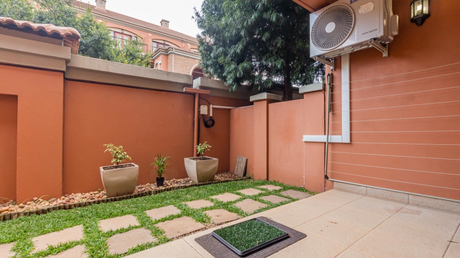 2 Bedroom Property for Sale in Morningside Gauteng