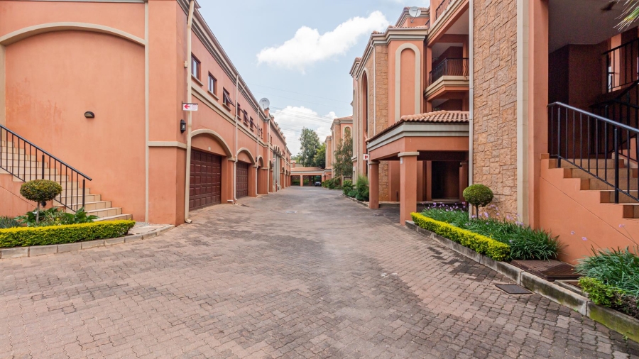 2 Bedroom Property for Sale in Morningside Gauteng