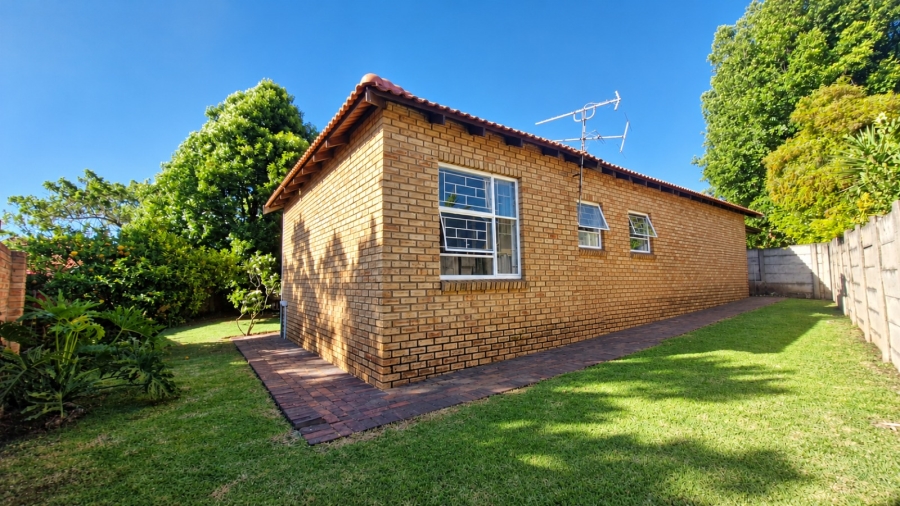 2 Bedroom Property for Sale in Radiokop Gauteng