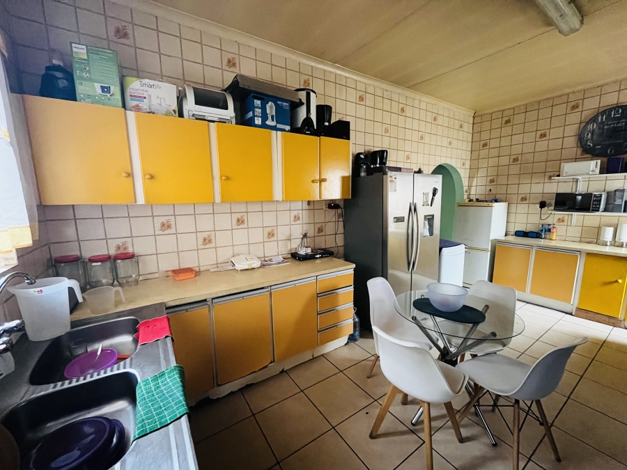 3 Bedroom Property for Sale in Bezuidenhout Valley Gauteng