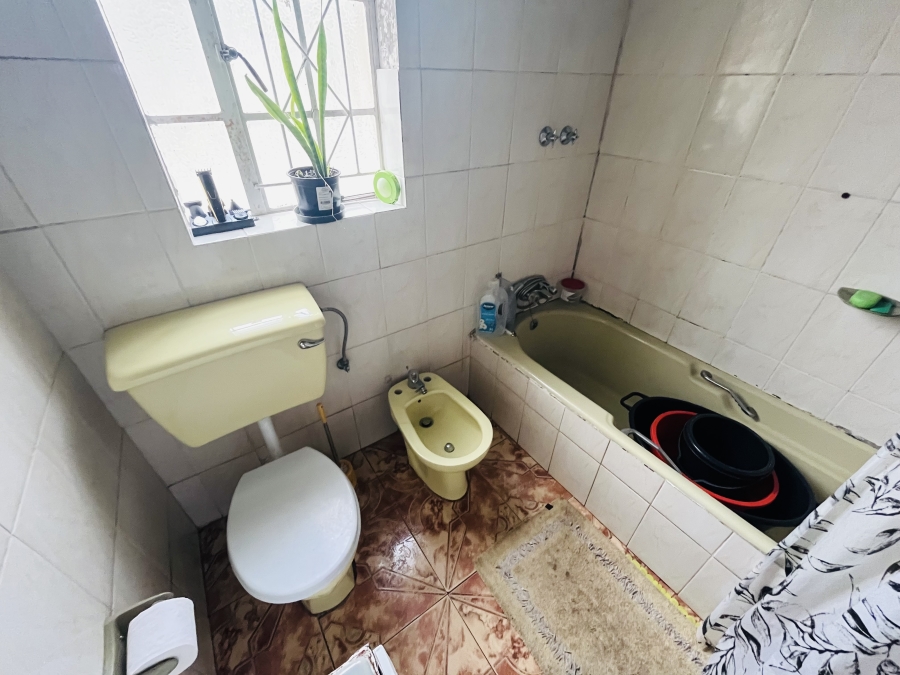 3 Bedroom Property for Sale in Bezuidenhout Valley Gauteng