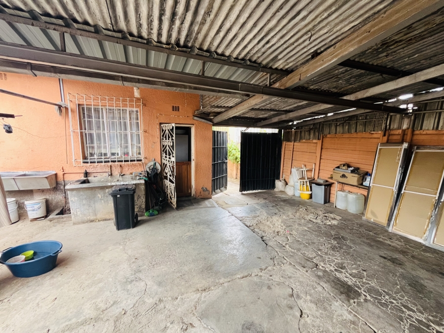 3 Bedroom Property for Sale in Bezuidenhout Valley Gauteng