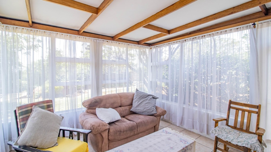 4 Bedroom Property for Sale in Linmeyer Gauteng