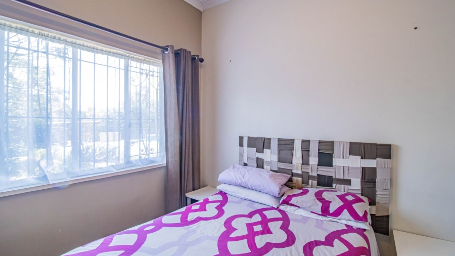 4 Bedroom Property for Sale in Linmeyer Gauteng