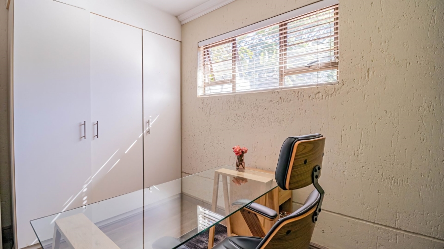 4 Bedroom Property for Sale in Beverley Gauteng