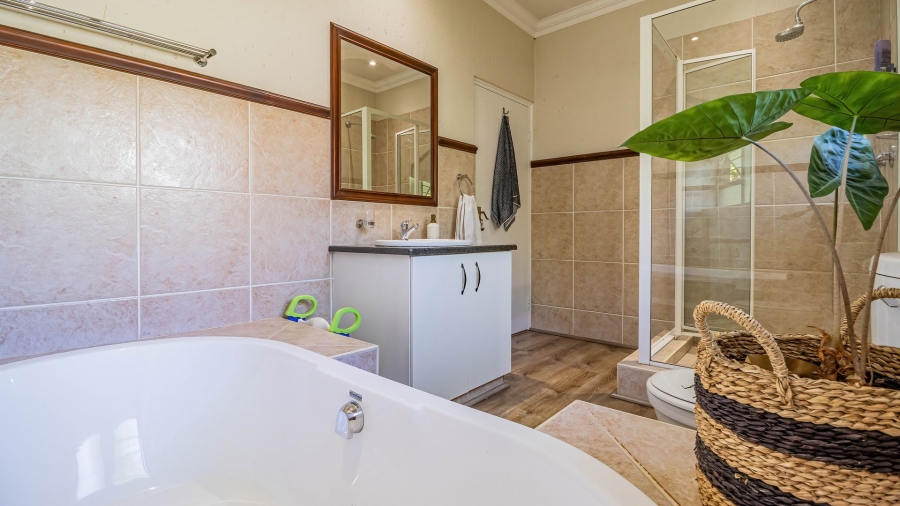 4 Bedroom Property for Sale in Beverley Gauteng