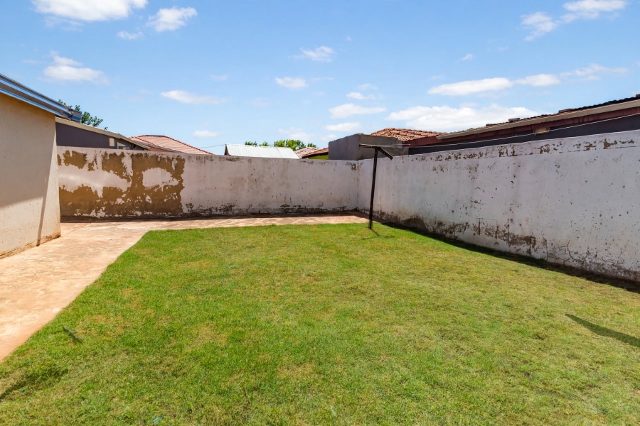 2 Bedroom Property for Sale in Glen Ridge Gauteng