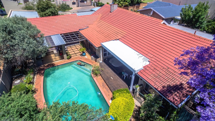 3 Bedroom Property for Sale in Hurlyvale Gauteng