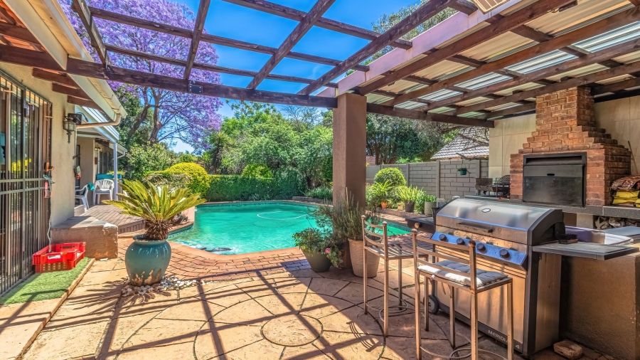 3 Bedroom Property for Sale in Hurlyvale Gauteng