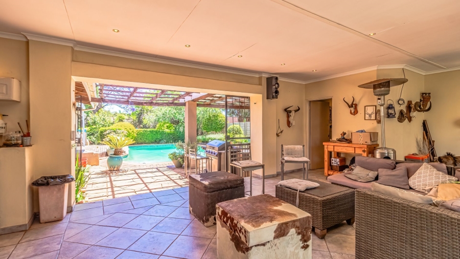 3 Bedroom Property for Sale in Hurlyvale Gauteng