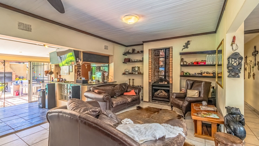 3 Bedroom Property for Sale in Hurlyvale Gauteng