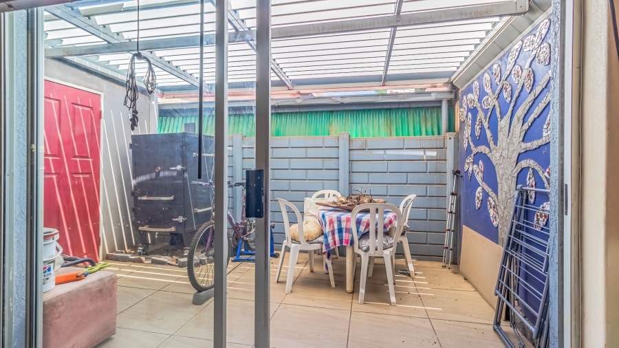 3 Bedroom Property for Sale in Hurlyvale Gauteng