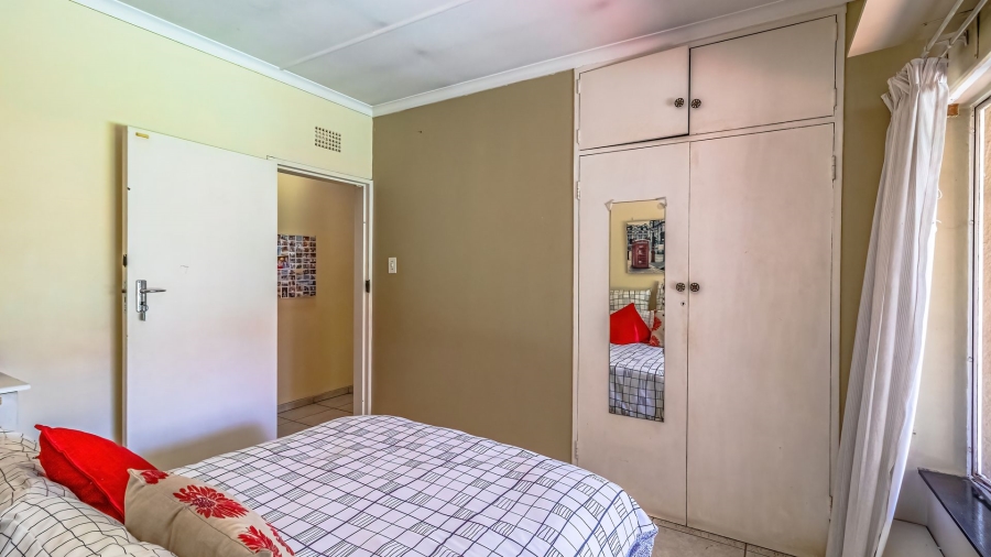 3 Bedroom Property for Sale in Hurlyvale Gauteng