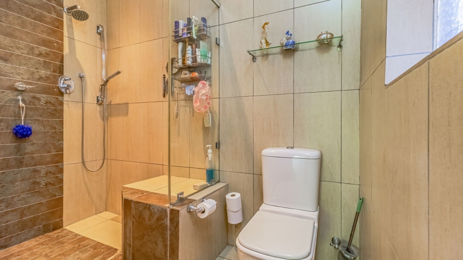 3 Bedroom Property for Sale in Hurlyvale Gauteng