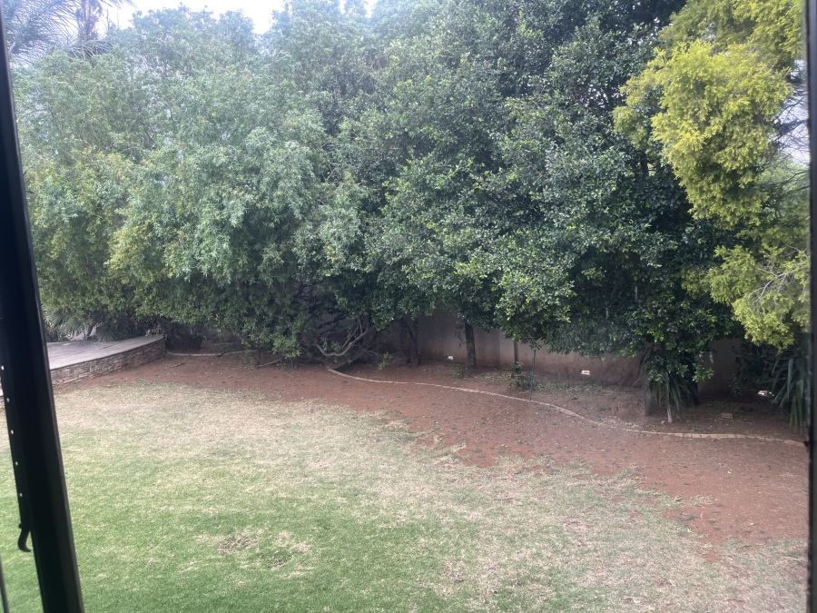 4 Bedroom Property for Sale in Glenvista Gauteng
