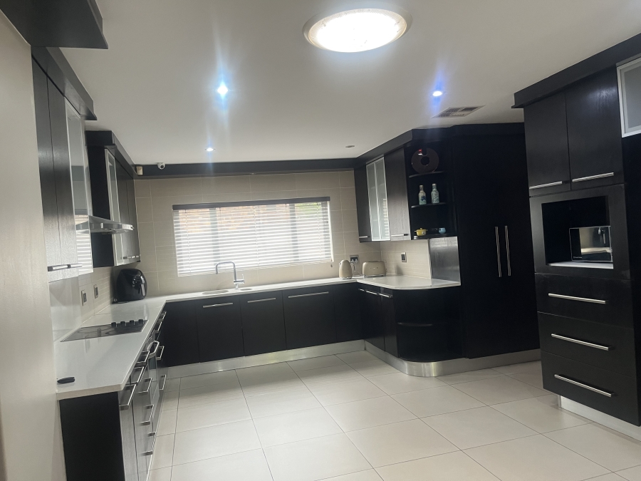 4 Bedroom Property for Sale in Glenvista Gauteng