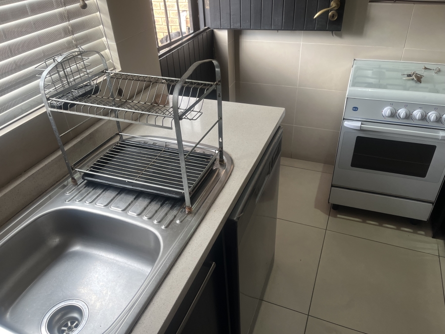 4 Bedroom Property for Sale in Glenvista Gauteng