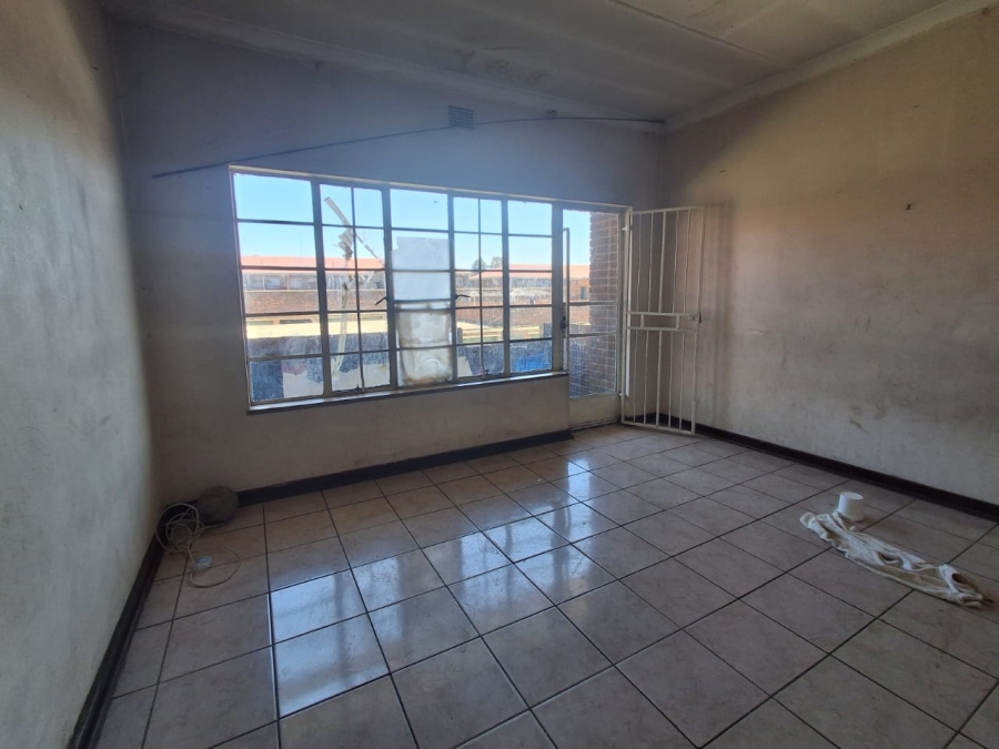 2 Bedroom Property for Sale in Germiston Central Gauteng