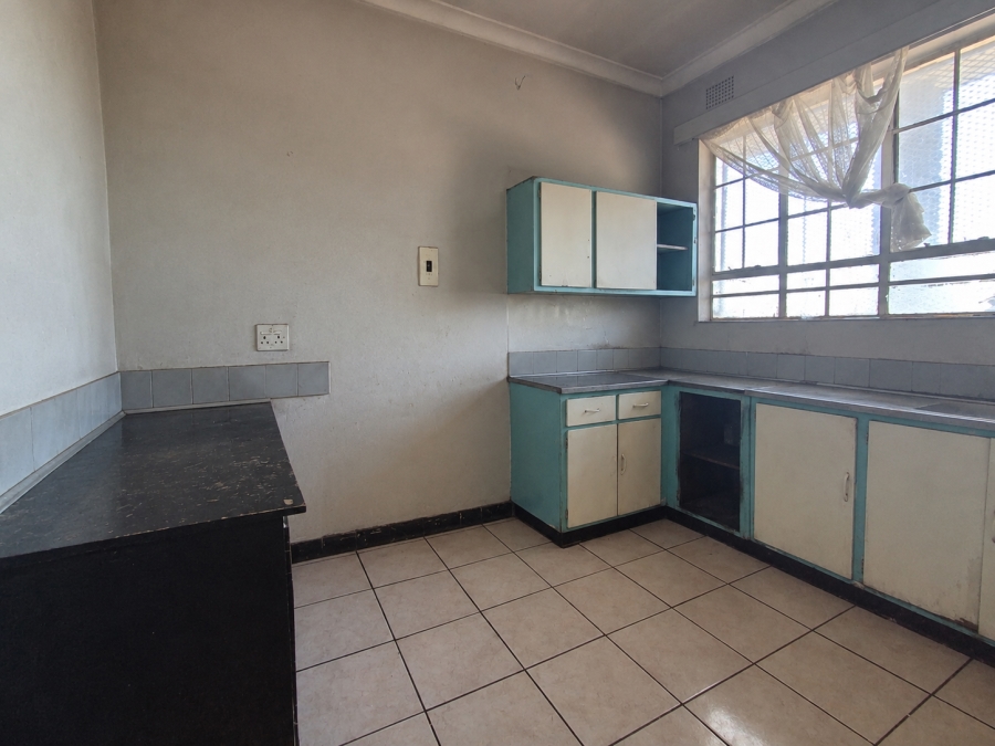 2 Bedroom Property for Sale in Germiston Central Gauteng