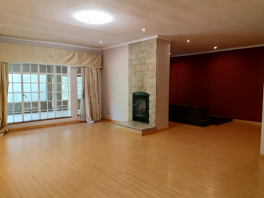 5 Bedroom Property for Sale in Lyndhurst Gauteng