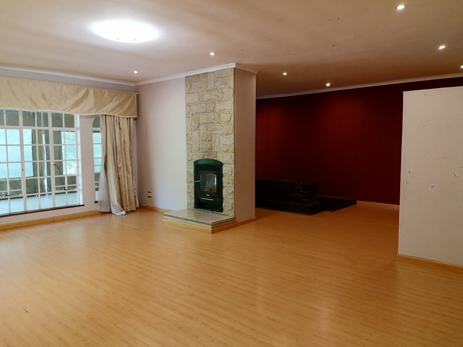 5 Bedroom Property for Sale in Lyndhurst Gauteng