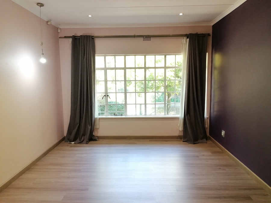 5 Bedroom Property for Sale in Lyndhurst Gauteng