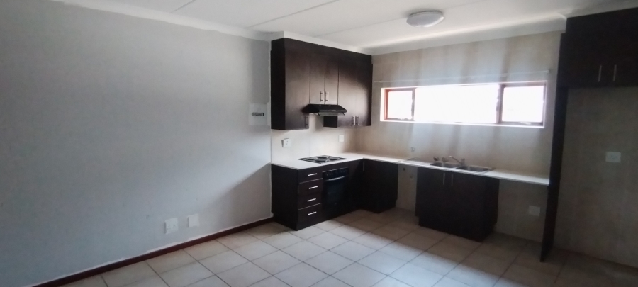 To Let 2 Bedroom Property for Rent in Helderwyk Gauteng