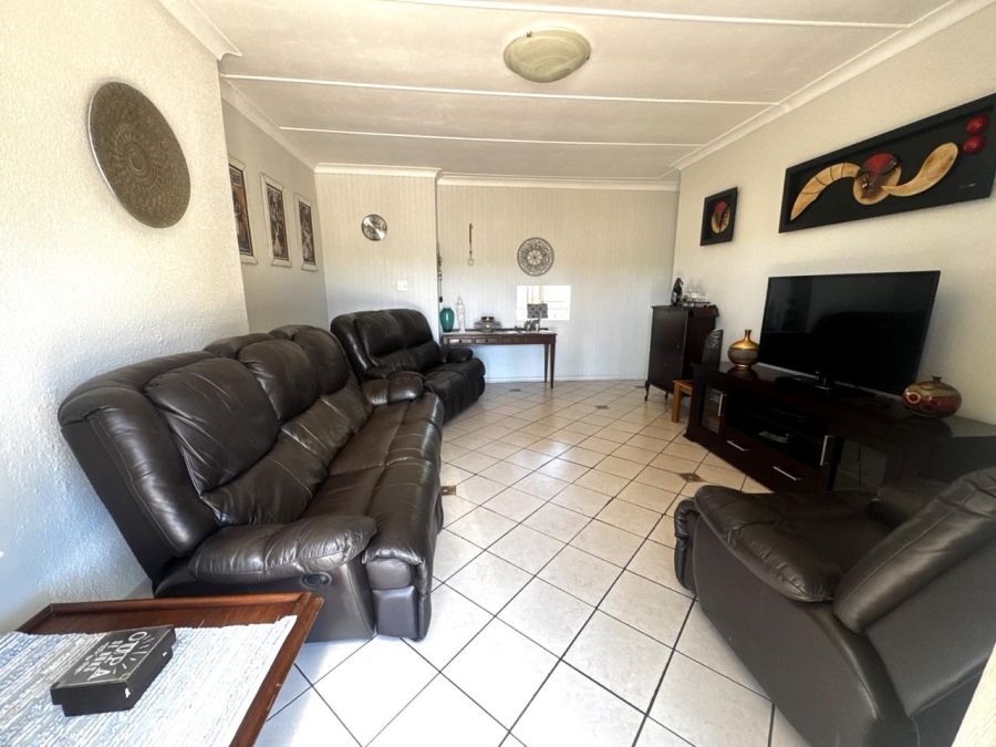 3 Bedroom Property for Sale in Verwoerdpark Gauteng