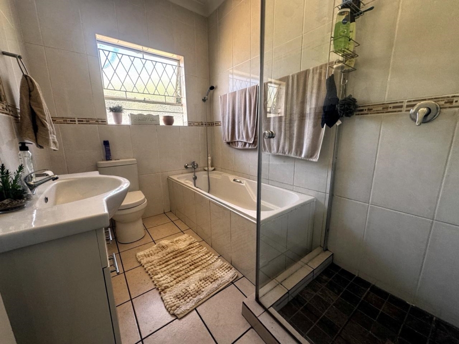 3 Bedroom Property for Sale in Verwoerdpark Gauteng