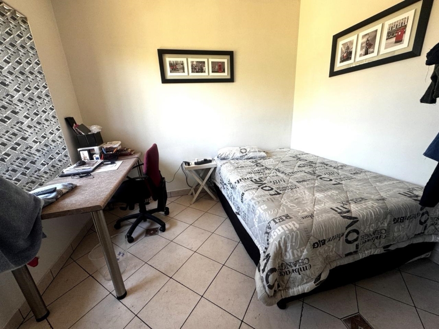 3 Bedroom Property for Sale in Verwoerdpark Gauteng