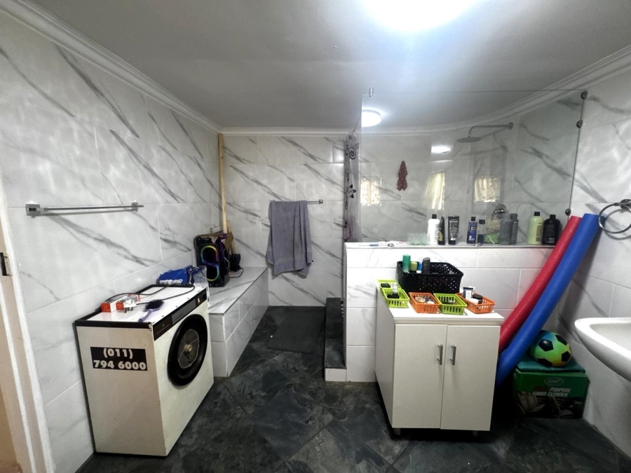 3 Bedroom Property for Sale in Verwoerdpark Gauteng