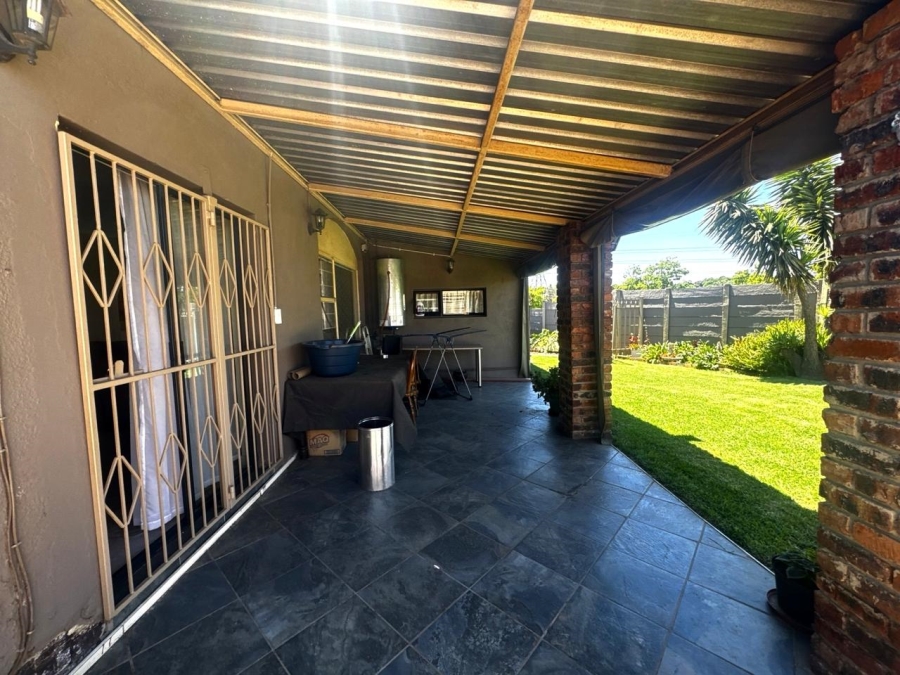 3 Bedroom Property for Sale in Verwoerdpark Gauteng