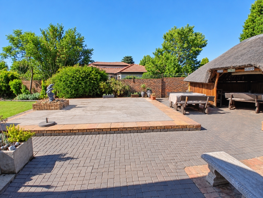 4 Bedroom Property for Sale in Three Rivers East Gauteng